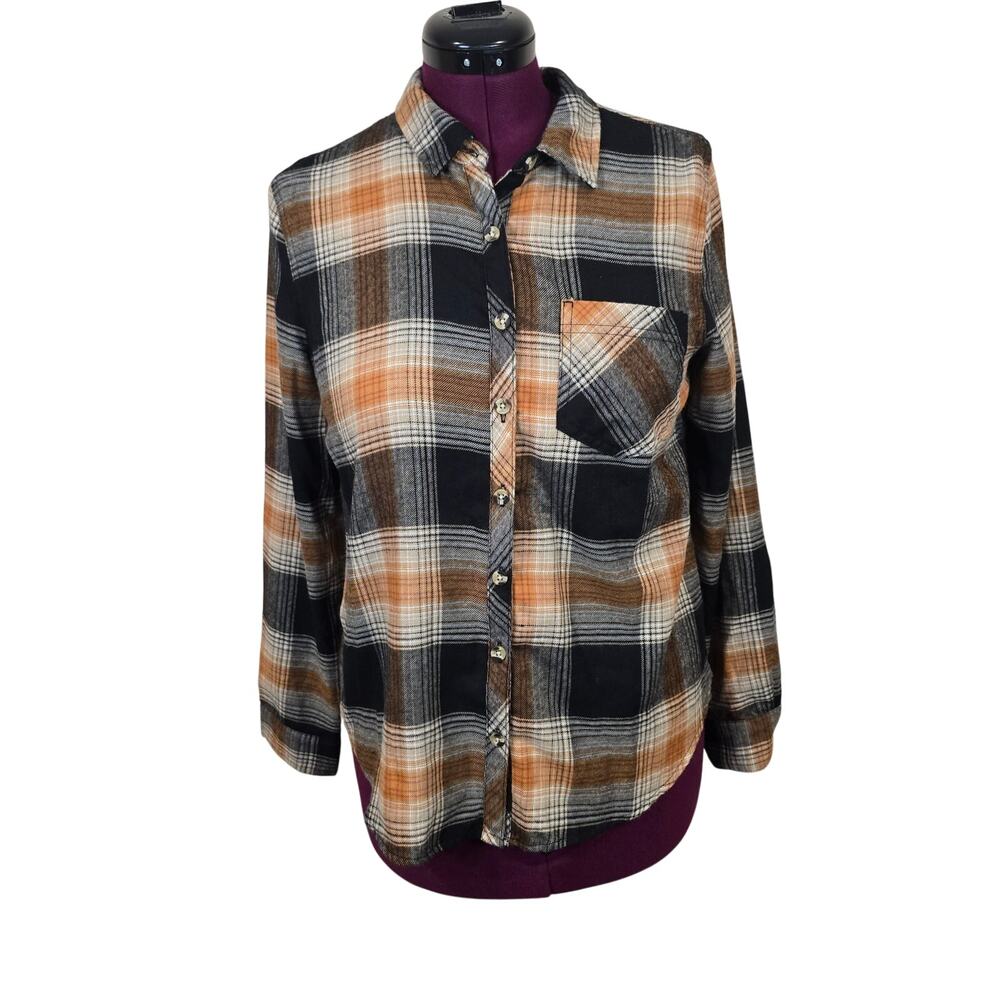 Women's Maurices Tan Black Flannel SOFT Button Up Shirt | Size Medium